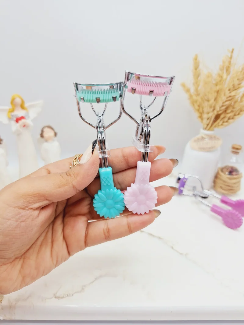 فرمژه شانه دار طرح گل