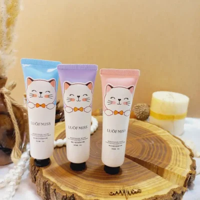 کرم دست طرح گربه مرطوب کننده و آبرسان 30 گرم  لوفامیس LUOFAMISS