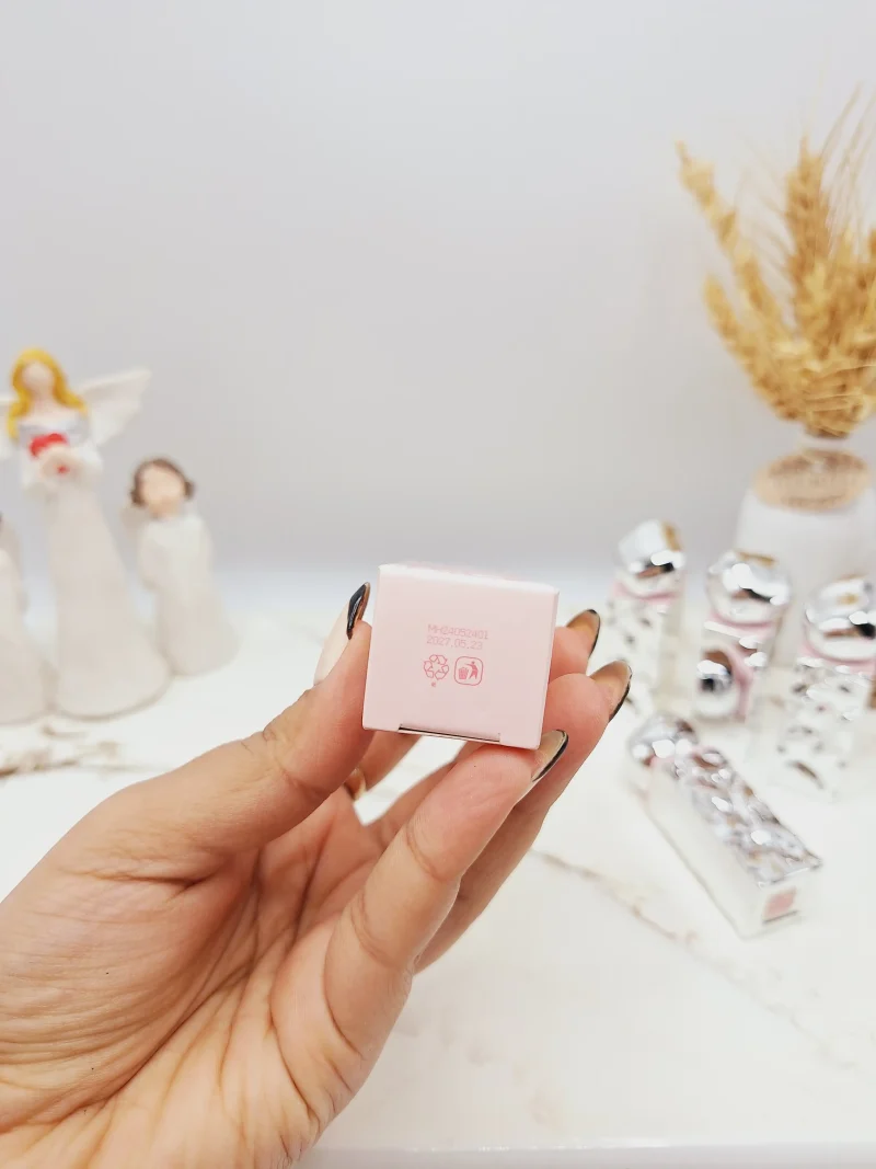 رژلب مخملی پوکه سنگی gege bear اورجینال کد 6934