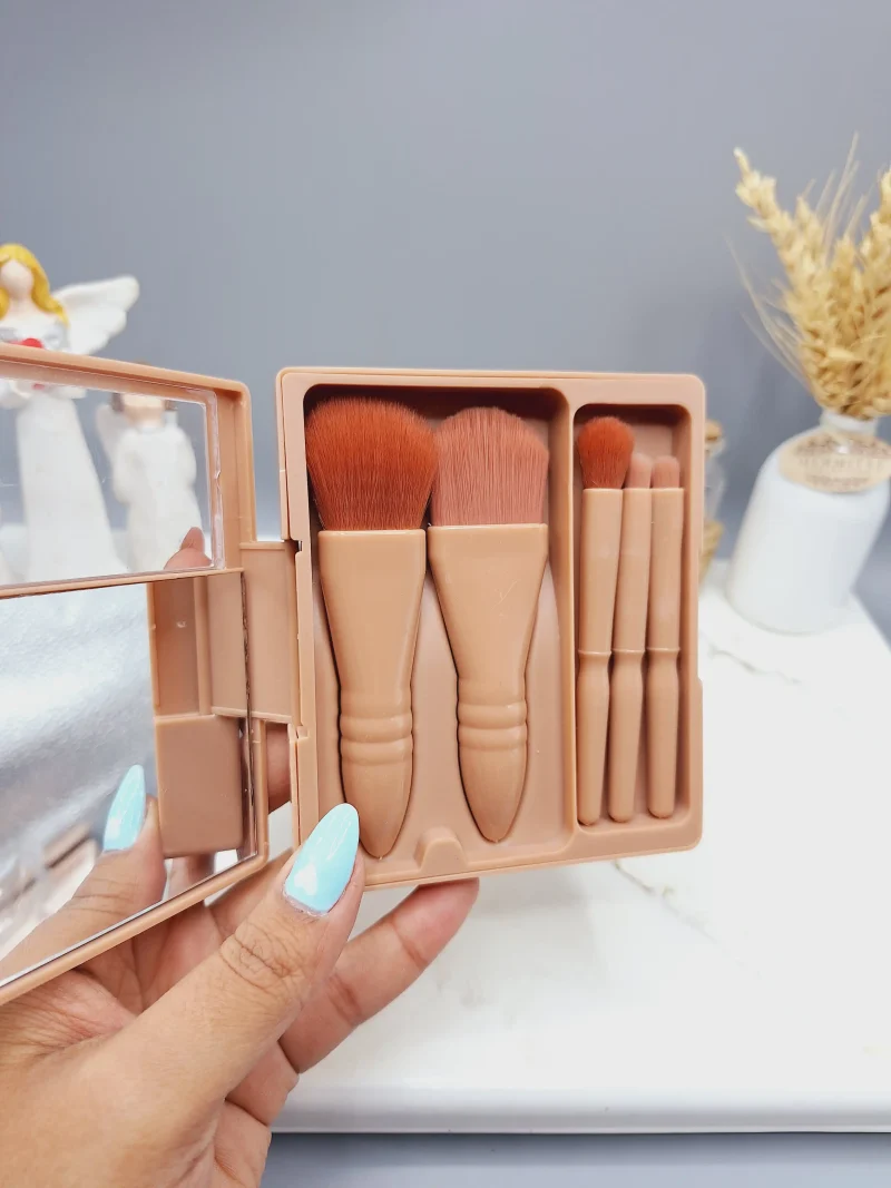 ست براش پر تراکم آینه دار و باکس دار  رنگ (نود یا قهوه ای) - Image 3