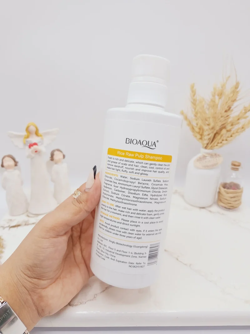 شامپو ضد شوره و کنترل کننده چربی و طراوت مو برنج بیوآکوا حجم 500 میل کد 1827