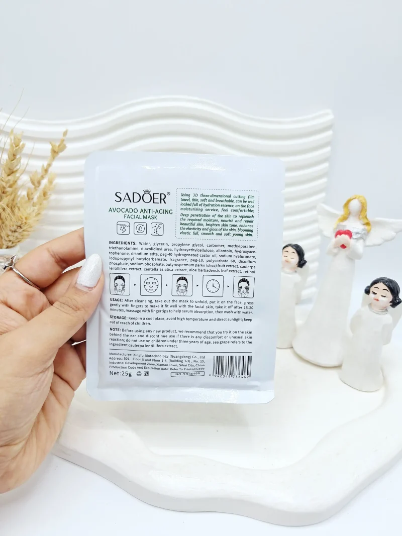 ماسک ورقه ای آبرسان رایحه آوکادو طرح دختر برند SADOER