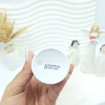 اسپری سفید کننده حاوی ضد آفتاب شیر الاغ برند وکالی اصلی کد 3049 (جلد آبی)