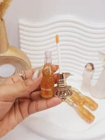 لیپ گلاس ذرات طلا برند MAGIC کد LC235